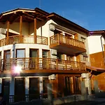Pensjonat Yuliya 3*