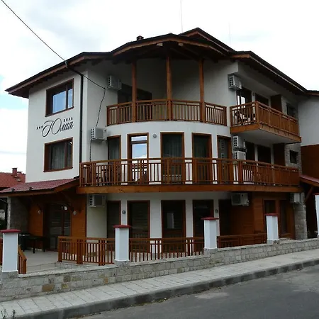 Guest house Yuliya 3*