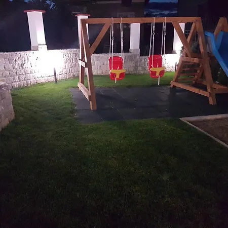 Gasthuis Yuliya 3*